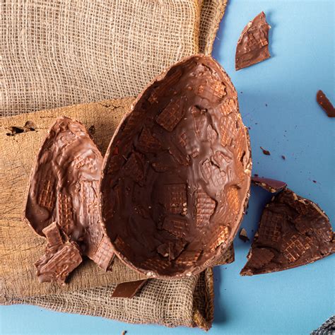 Uovo di Pasqua ARTIGIANALE cioccolato al latte e fondente 